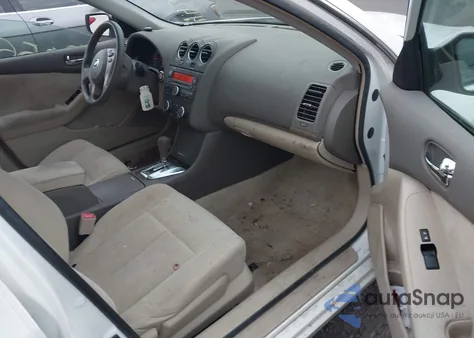 2010 Nissan Altima 2.5 S z USA, uszkodzony, nr VIN 1N4AL2AP8AN424121